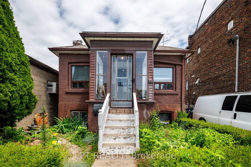 541 Vaughan Road