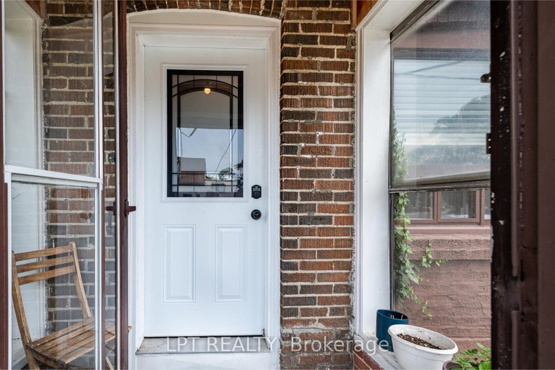 541 Vaughan Road