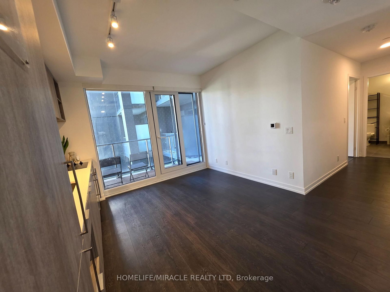 2020 Bathurst Street, Unit 341 - Photo 4