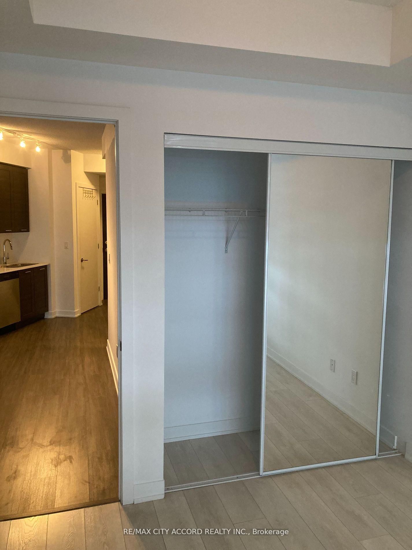 50 Bruyeres Mews, Unit 302 - Photo 12