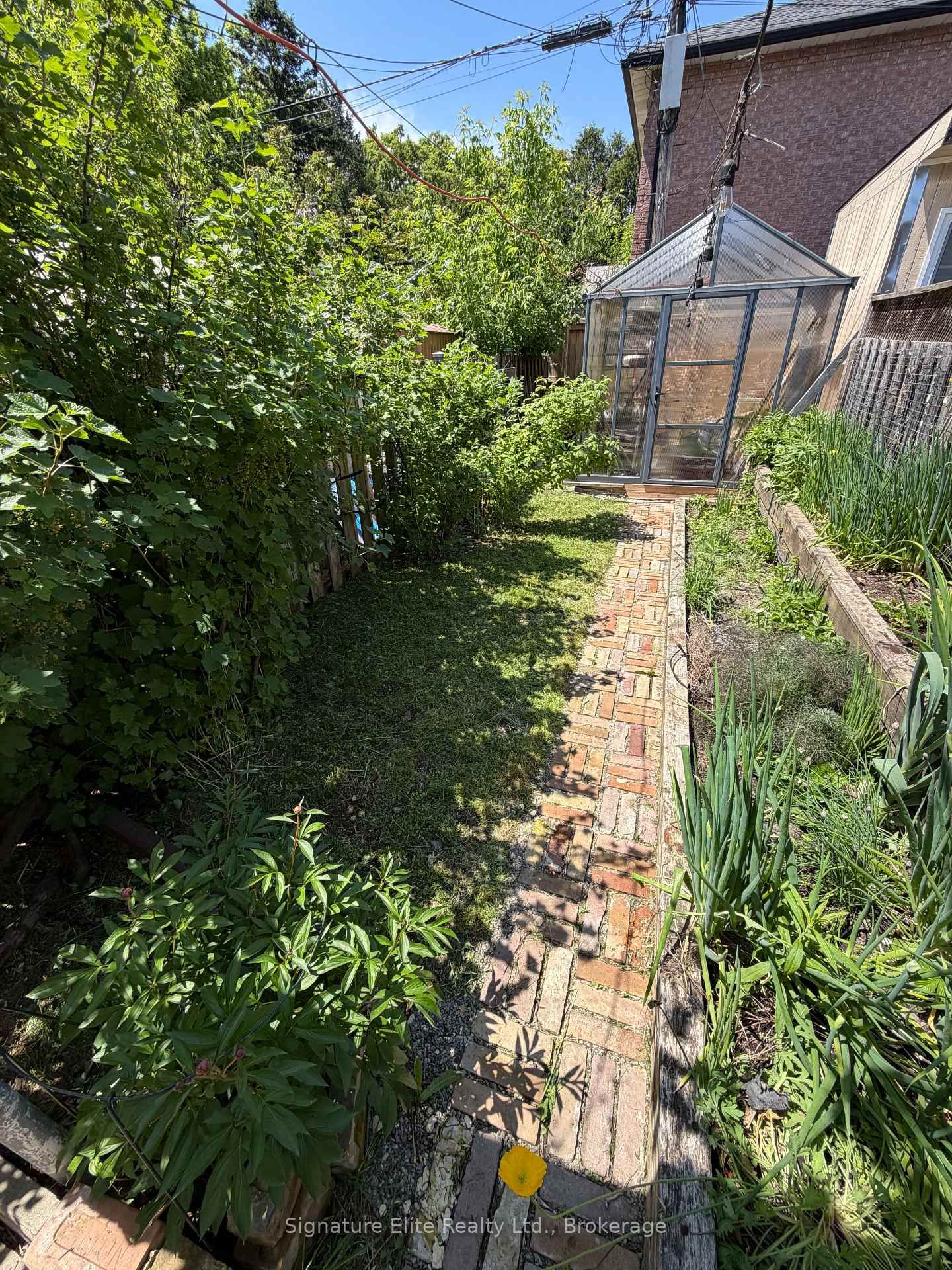 364 Winona Drive • Toronto, ON photo 15