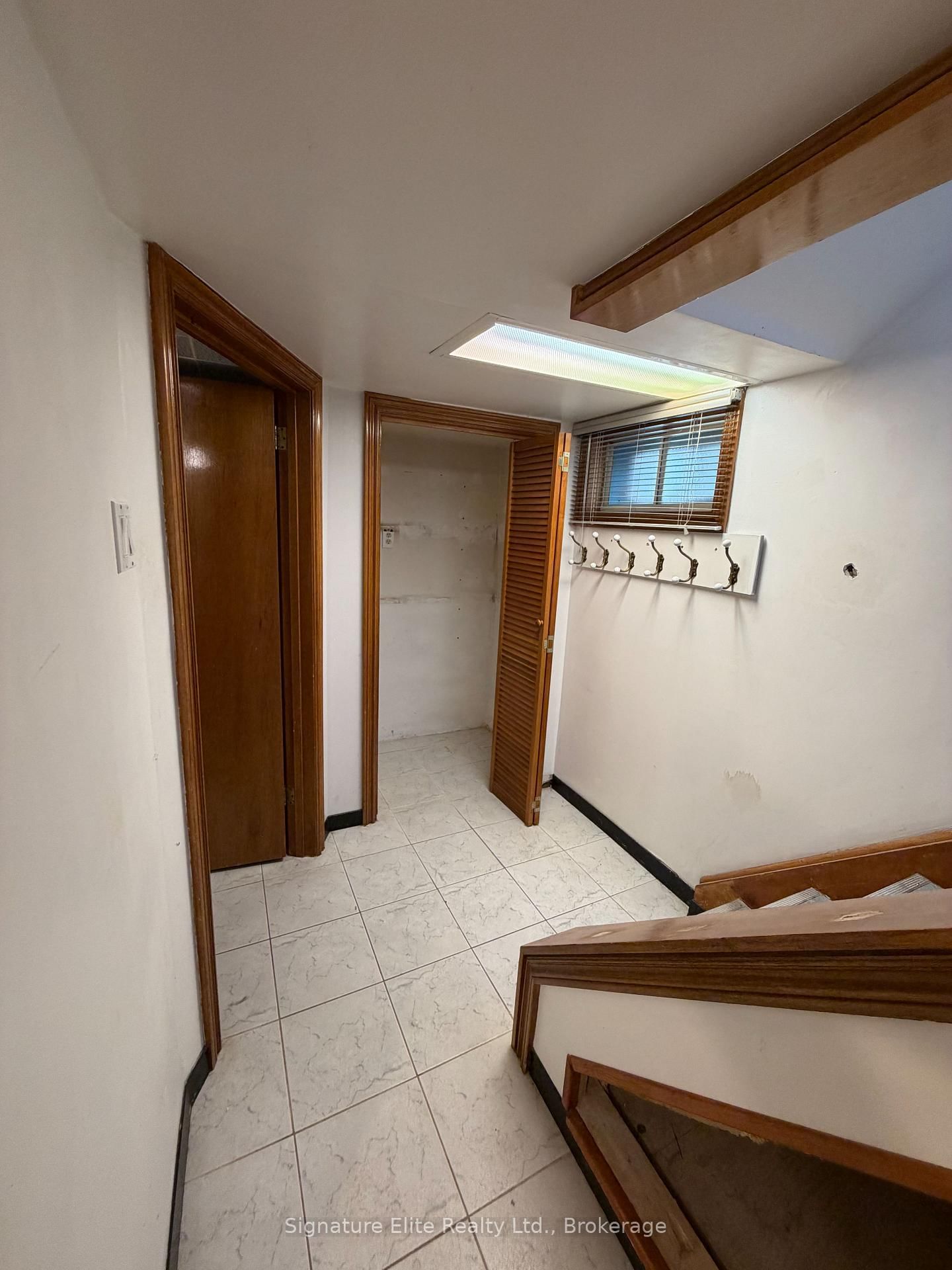364 Winona Drive • Toronto, ON photo 20