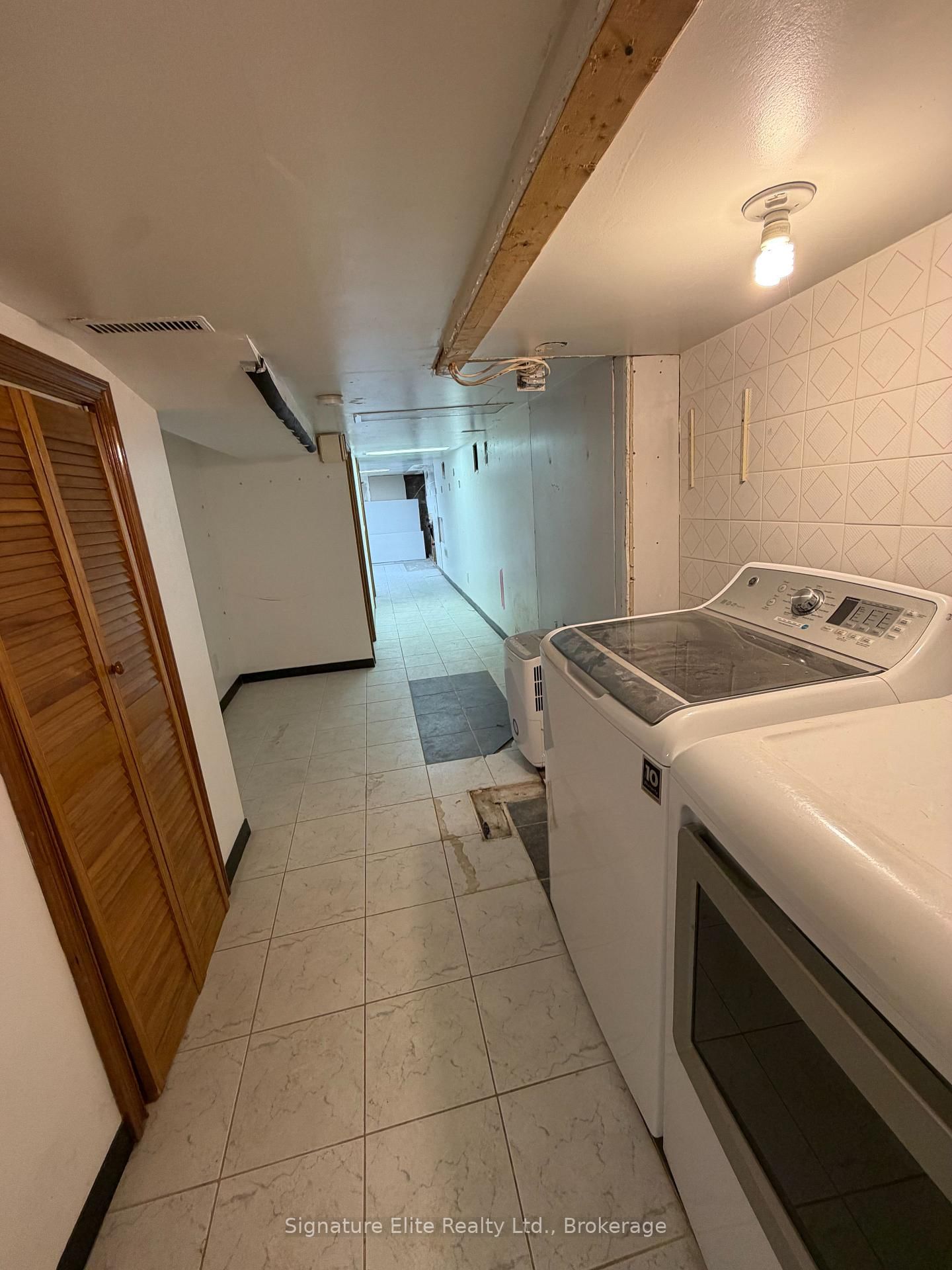 364 Winona Drive • Toronto, ON photo 22