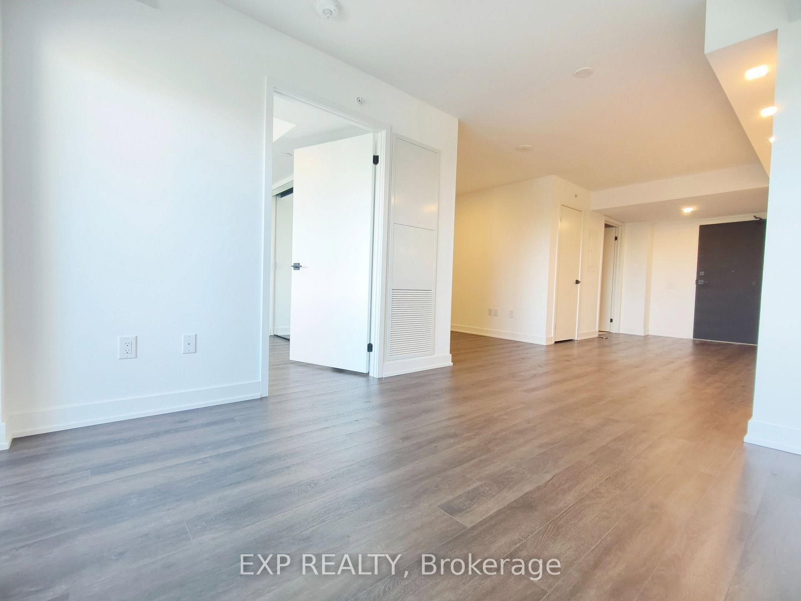 609 Sherbourne Street, Unit 1405 - Photo 9