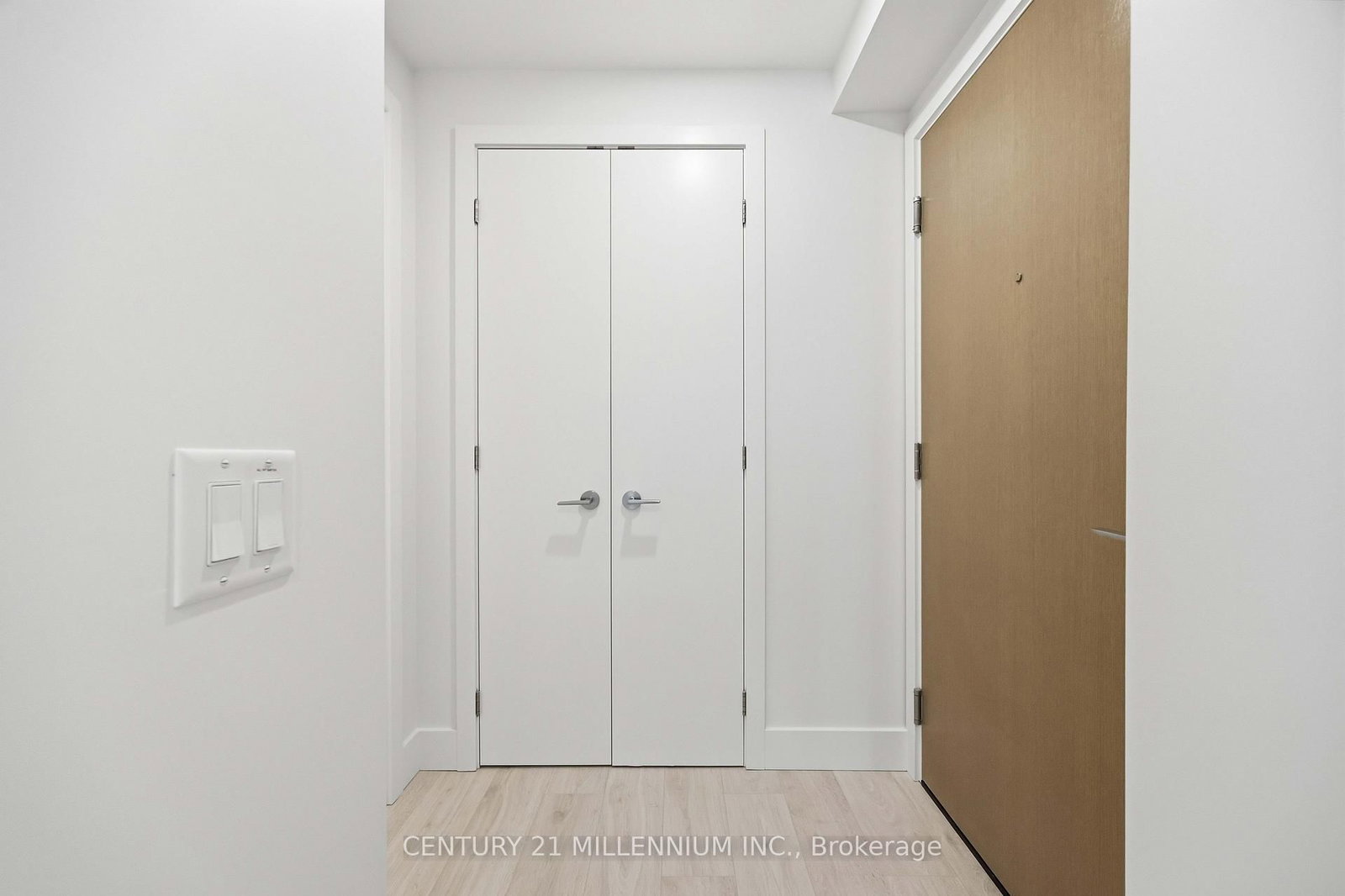 357 King Street W, Unit 905 - Photo 14
