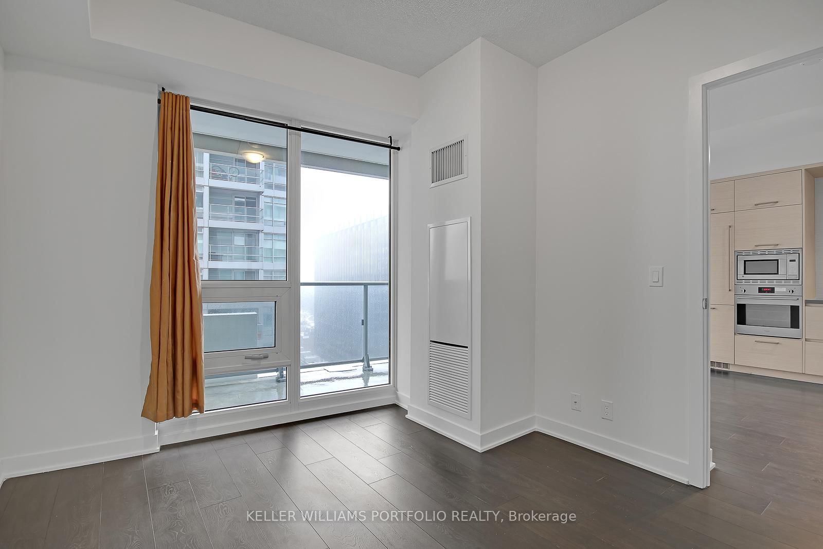 2221 Yonge Street, Unit 1106 - Photo 18