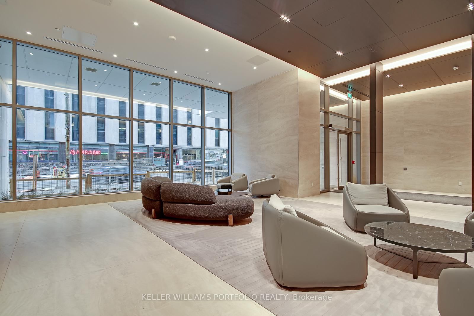 2221 Yonge Street, Unit 1106 - Photo 27