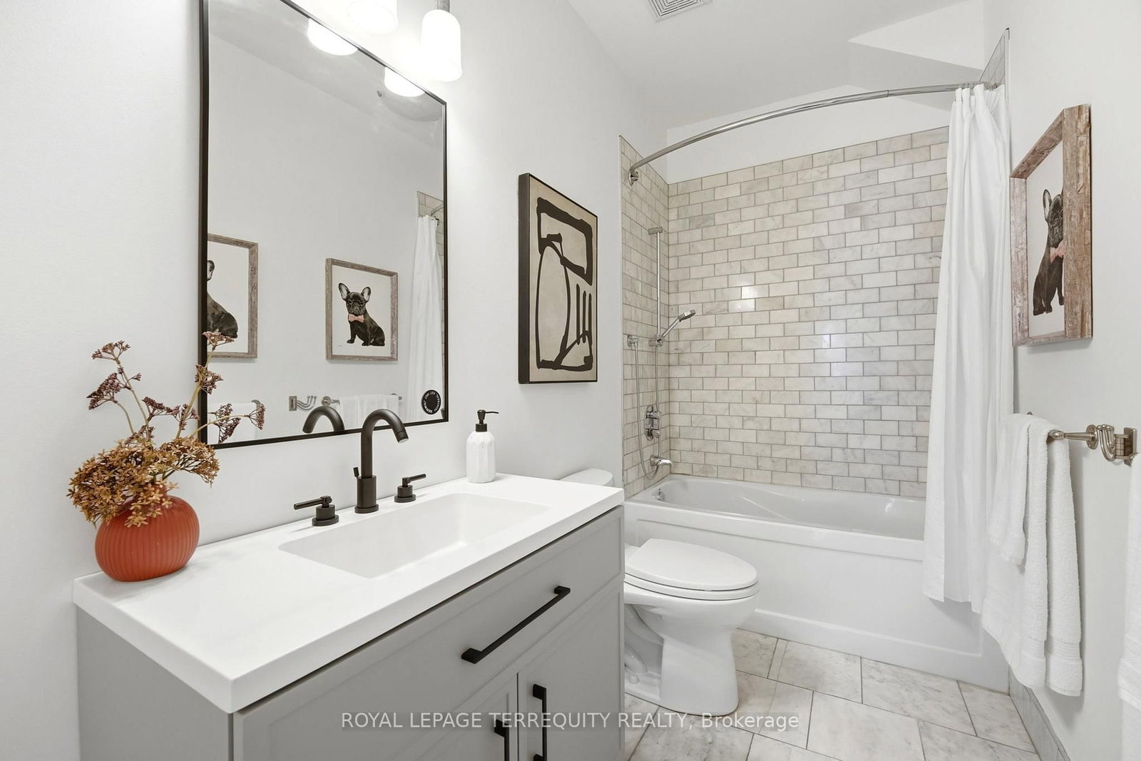 100 Admiral Road • Toronto, ON photo 15