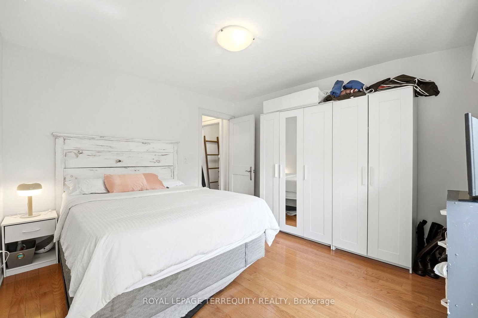 100 Admiral Road • Toronto, ON photo 30