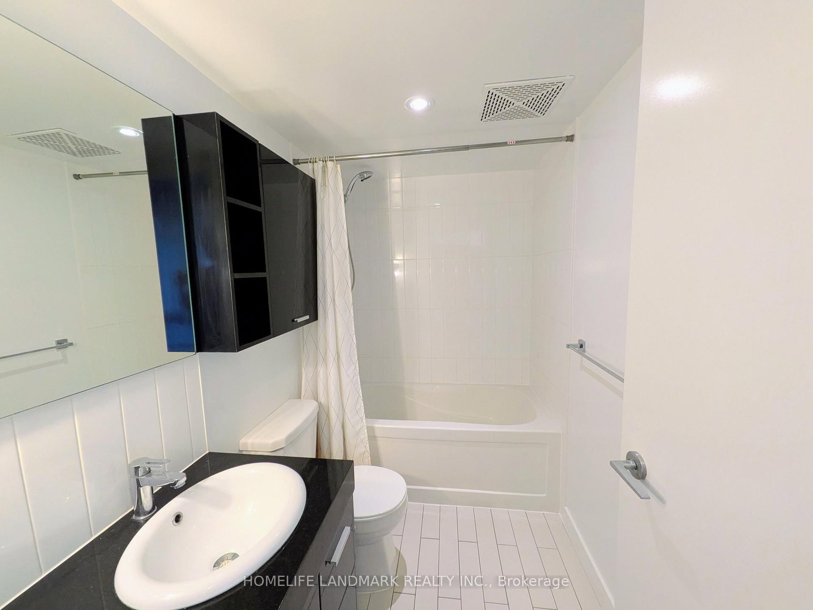 19 Singer Court, Unit 516 - Photo 8