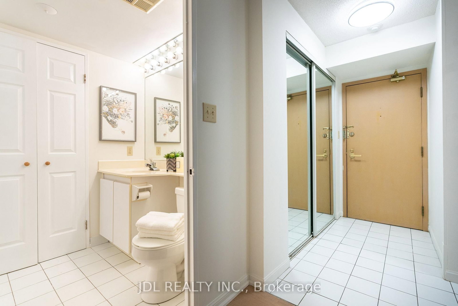 Condo sold at 407-24 Wellesley Street, Toronto, Ontario, M4Y 2X6 - Bay Street Corridor - MLS: C13217536