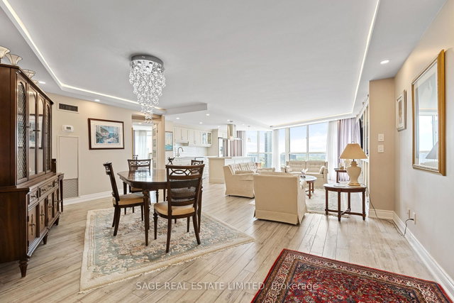2102 - 85 Skymark Drive