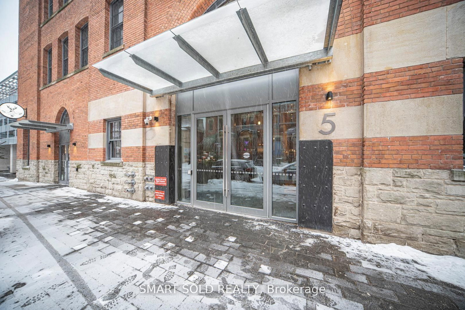 5 St Joseph Street, Unit 3203 - Photo 2