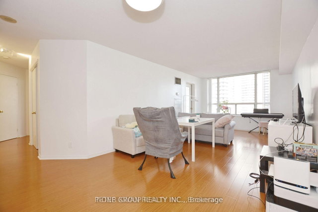 1005 - 100 Upper Madison Avenue