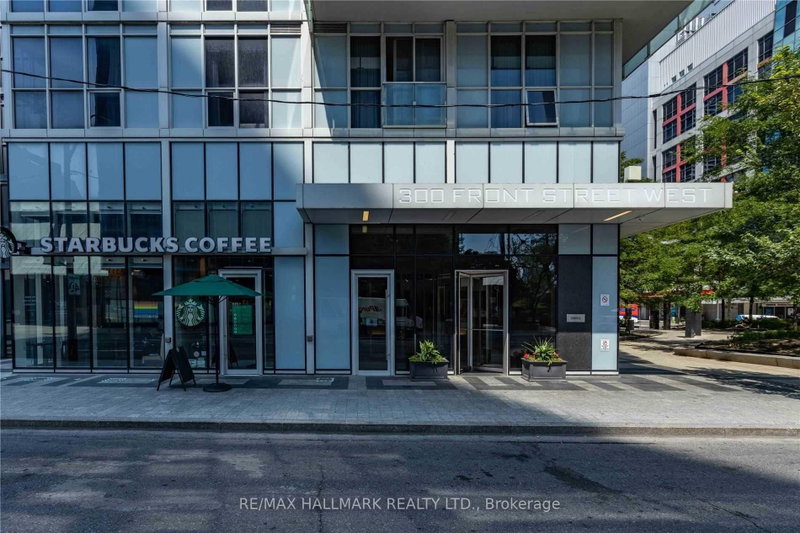 805 - 300 Front Street