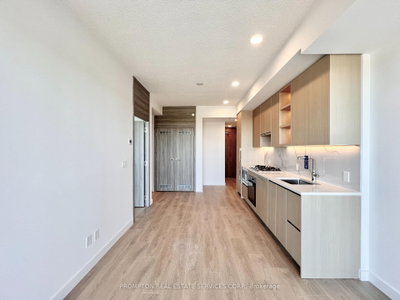 Unit 1008 — 68 Esther Shiner Boulevard — photo 6