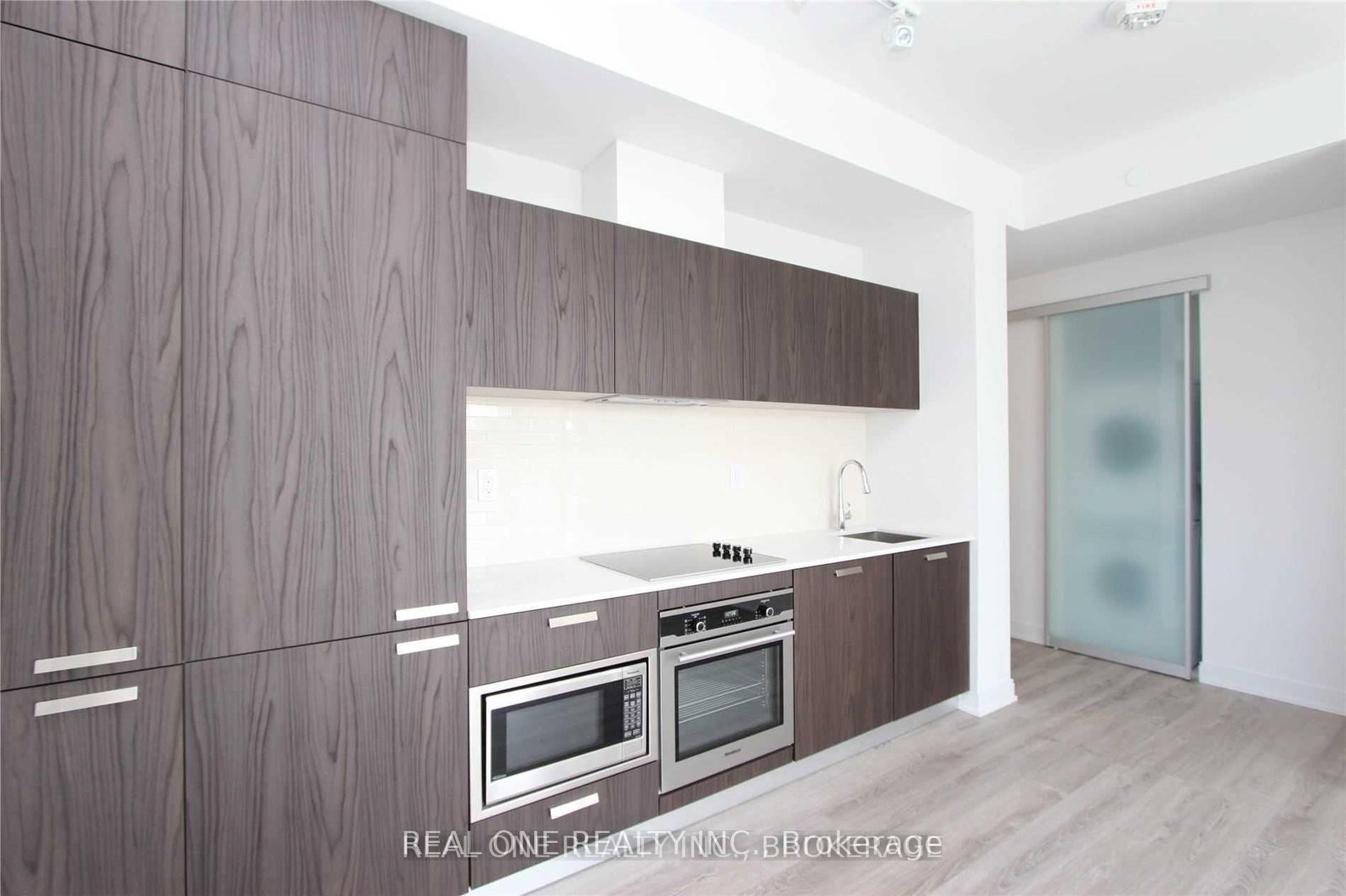2005-50 CHARLES Street, Toronto, ON, photo 2