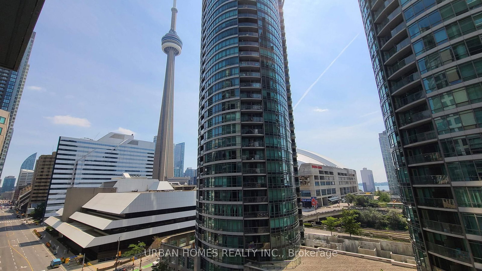 352 Front Street W, Unit 704