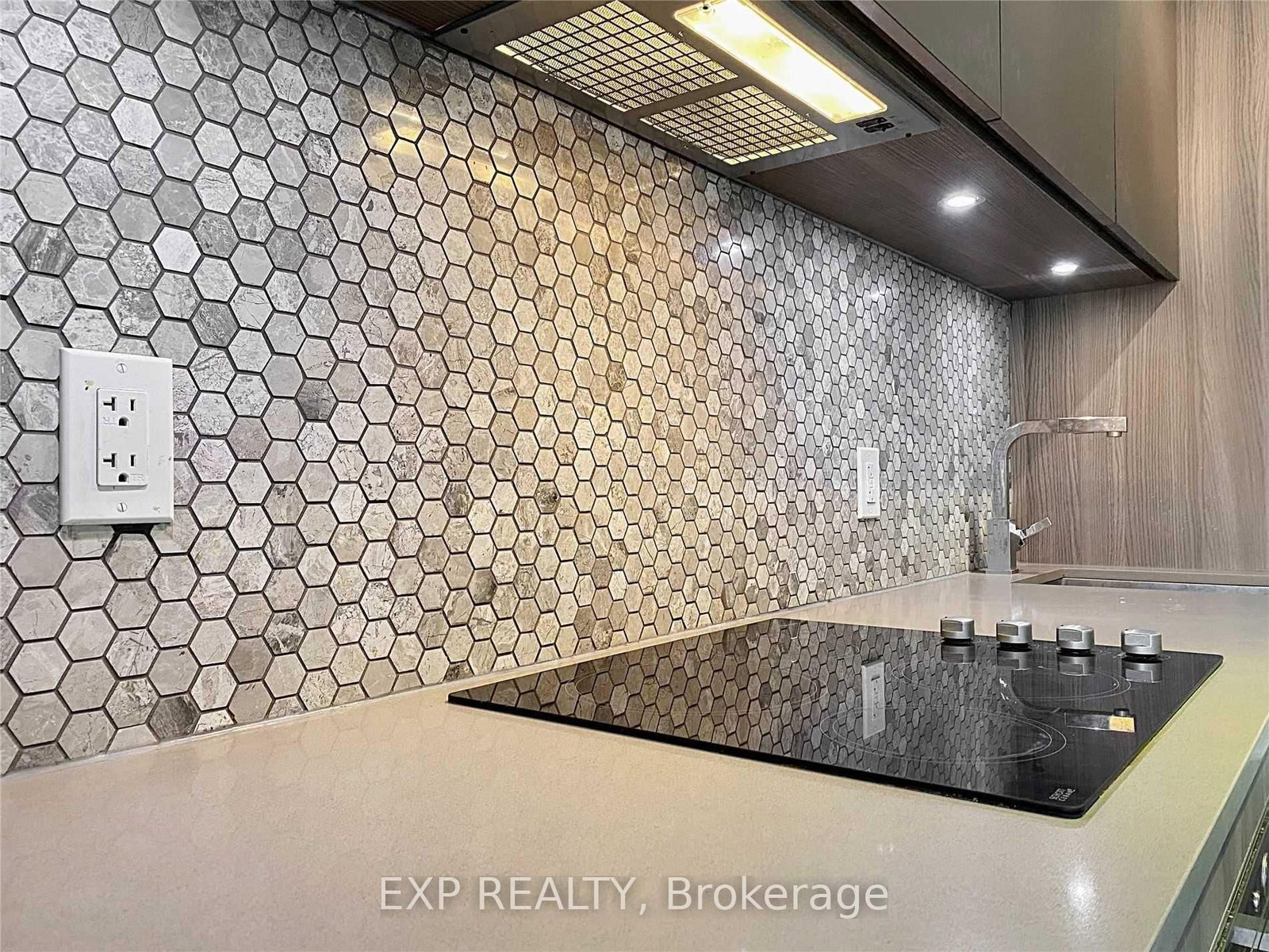 85 Wood Street, Unit 1105 - Photo 8