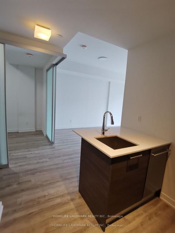 28 Wellesley Street E, Unit 406 - Photo 7