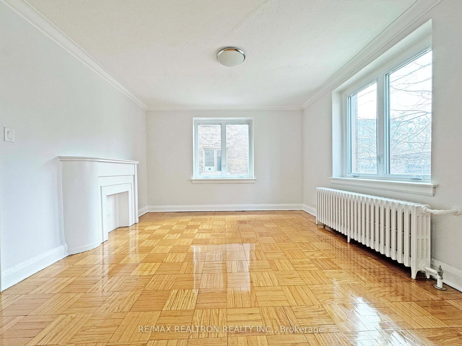 396 Avenue Road, Unit 320 - Photo 3