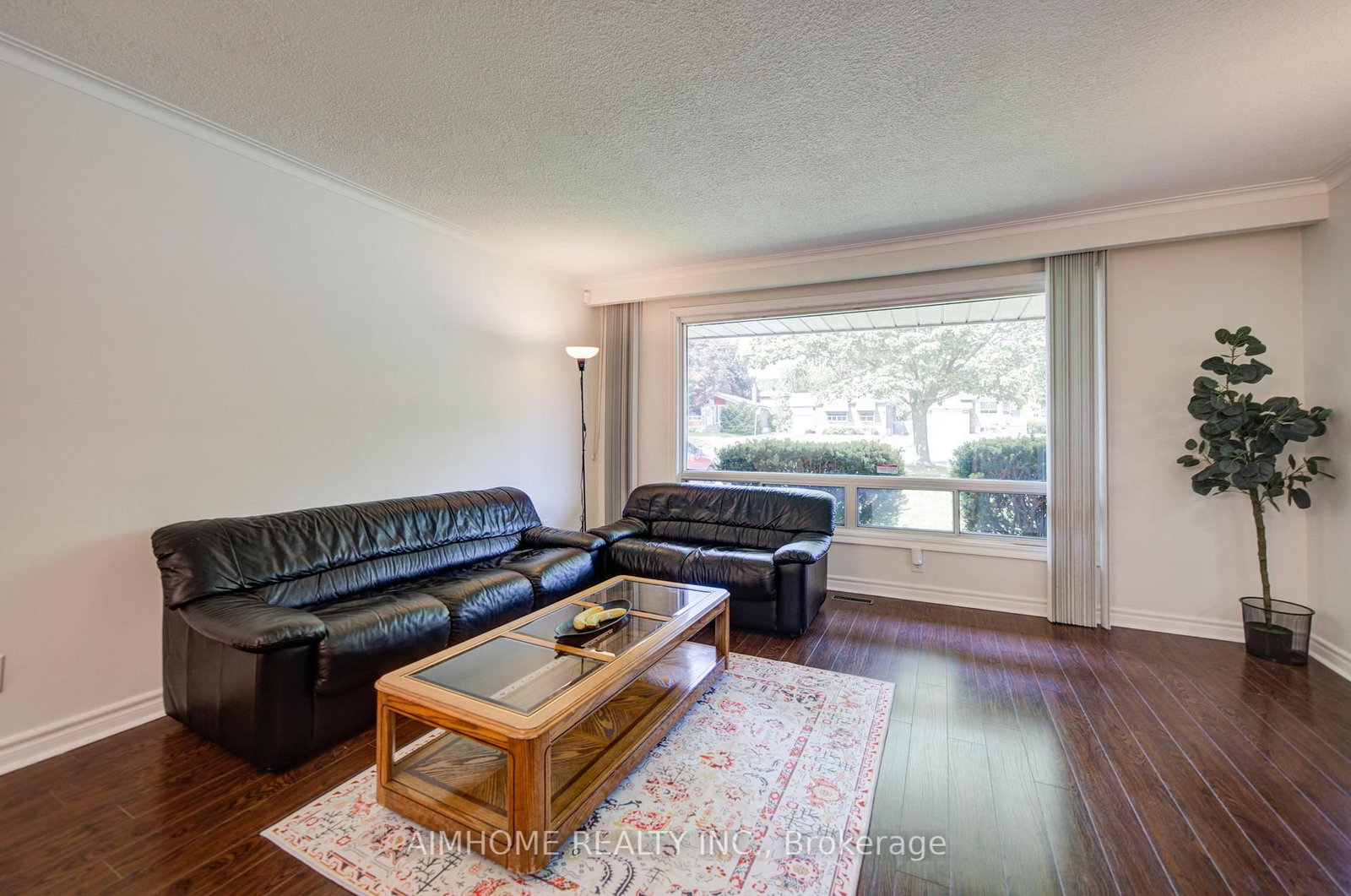 119 McNicoll Avenue • Toronto, ON photo 6