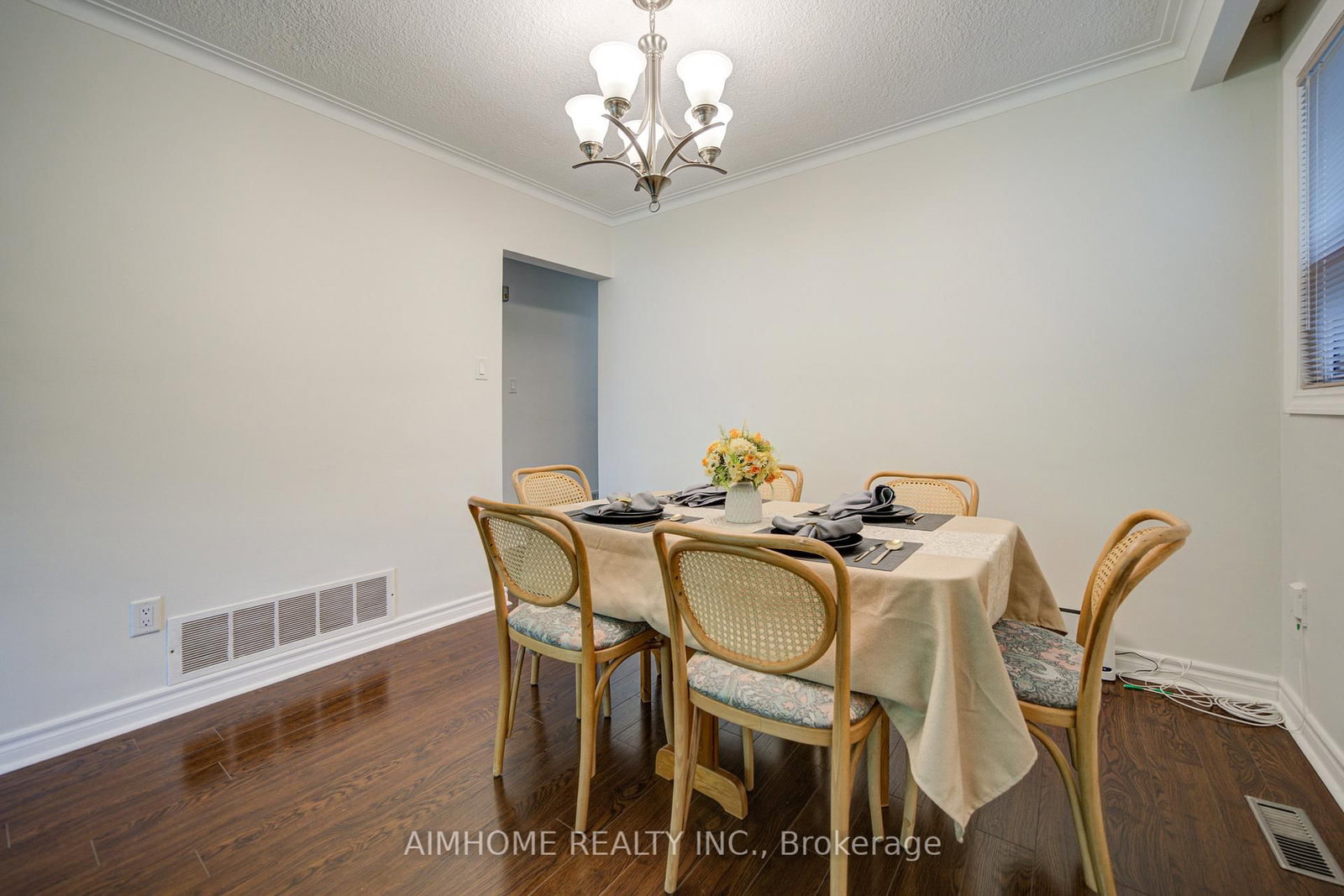 119 McNicoll Avenue • Toronto, ON photo 8