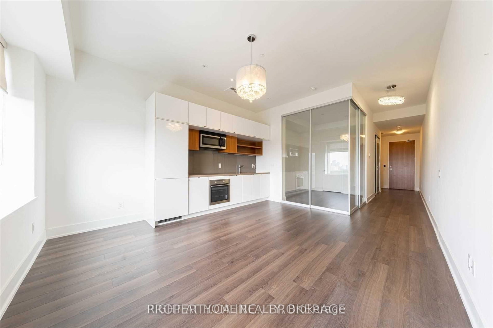 111 St Clair Avenue W, Unit 1023