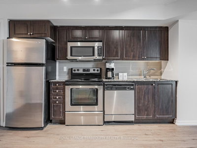 Unit 658 — 209 Fort York Boulevard — photo 5