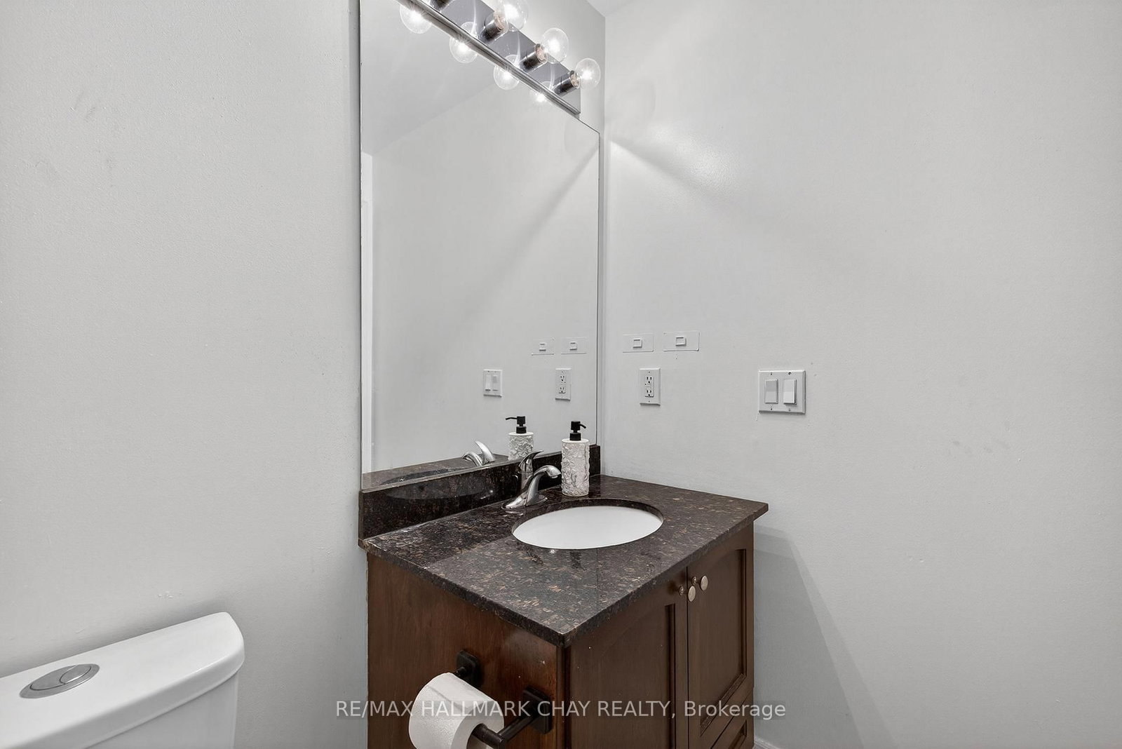 701 W Sheppard Avenue • #108 • Toronto, ON photo 10