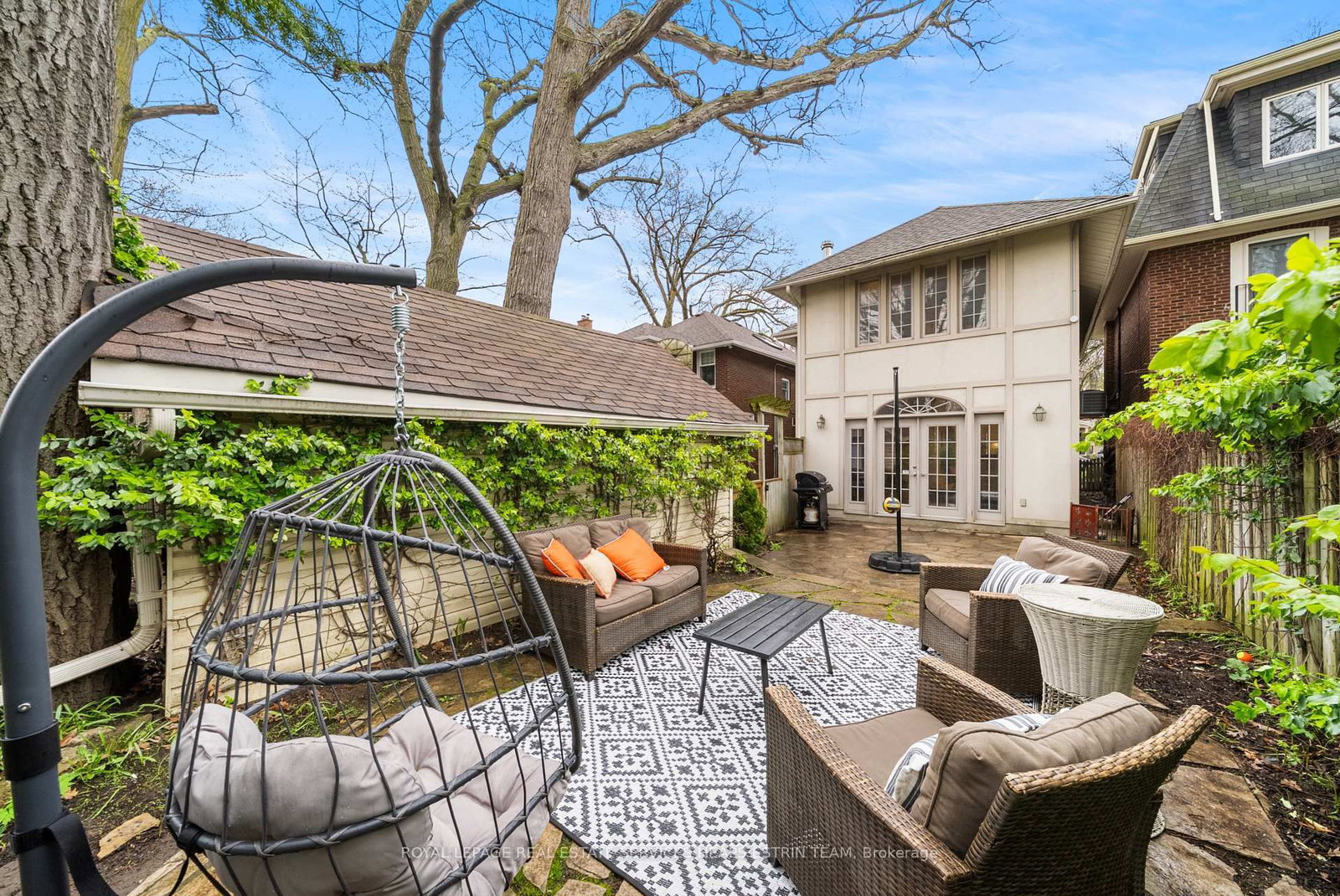 304 Heath Street E • Toronto, ON photo 39