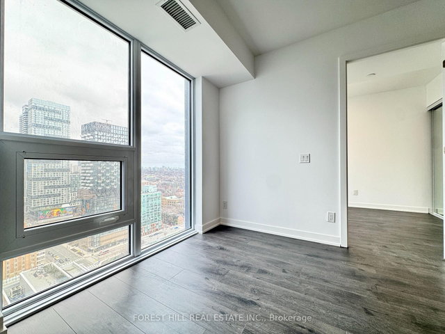 2802 - 100 Queen Street E