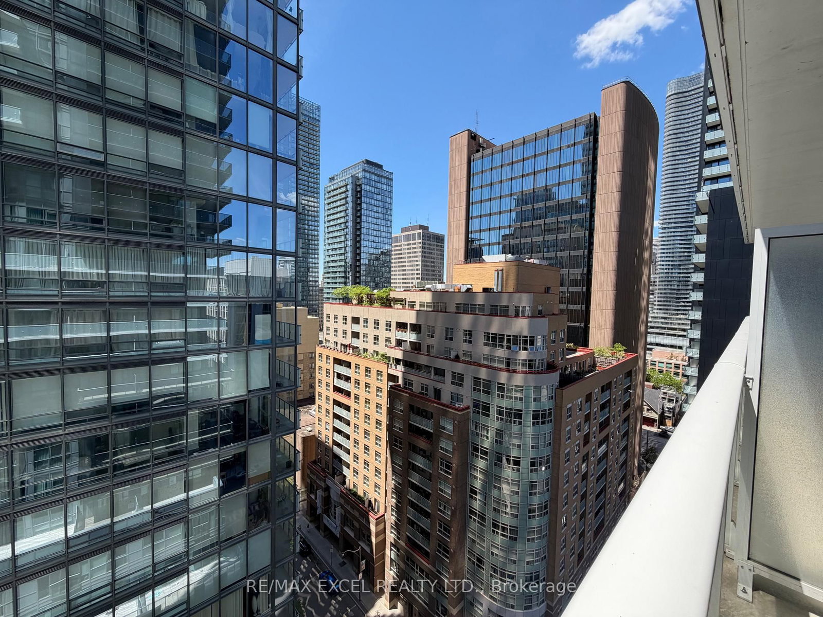 7 Grenville Street, Unit 1802 - Photo 4