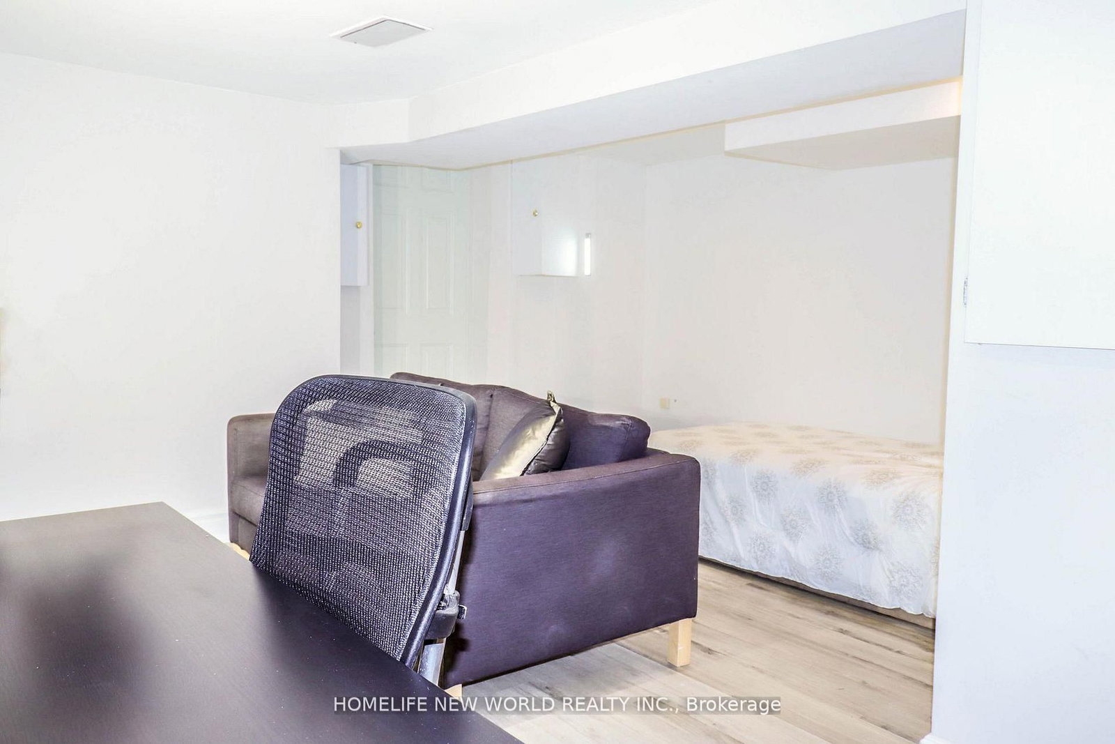 222 Markham Street, Unit Bsmt - Photo 16