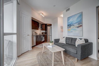 1510 - 352 Front Street W