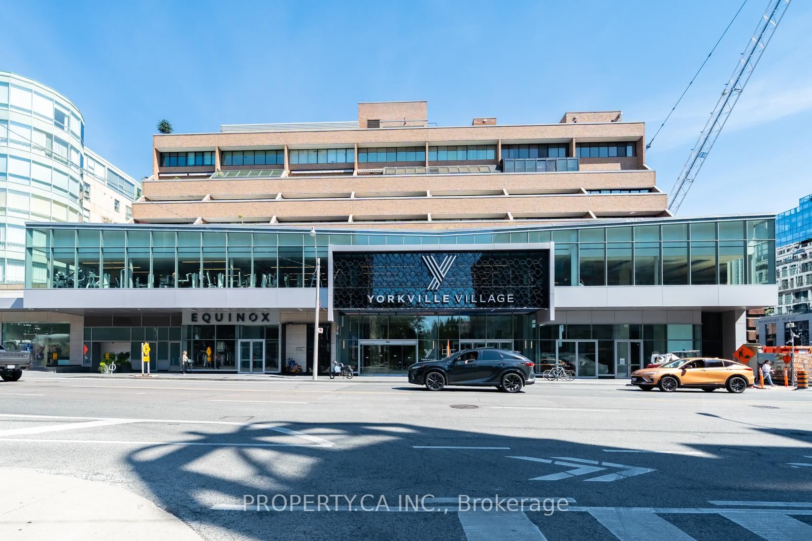 55a Avenue Road, Unit 606 - Photo 2