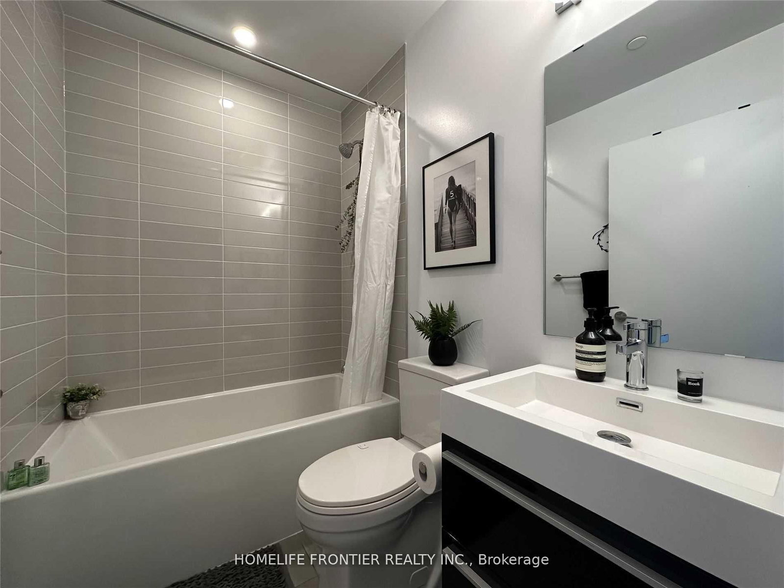 181 Bedford Road, Unit 2001 - Photo 6