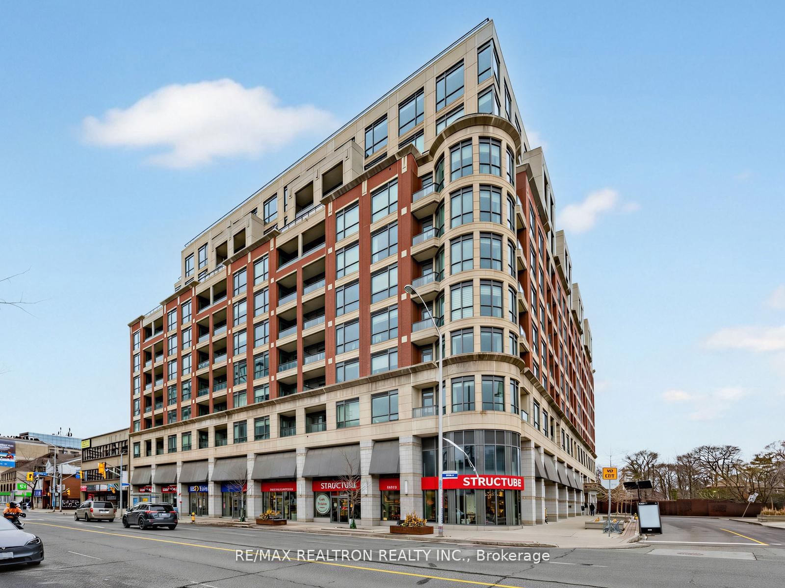 23 Glebe Road W