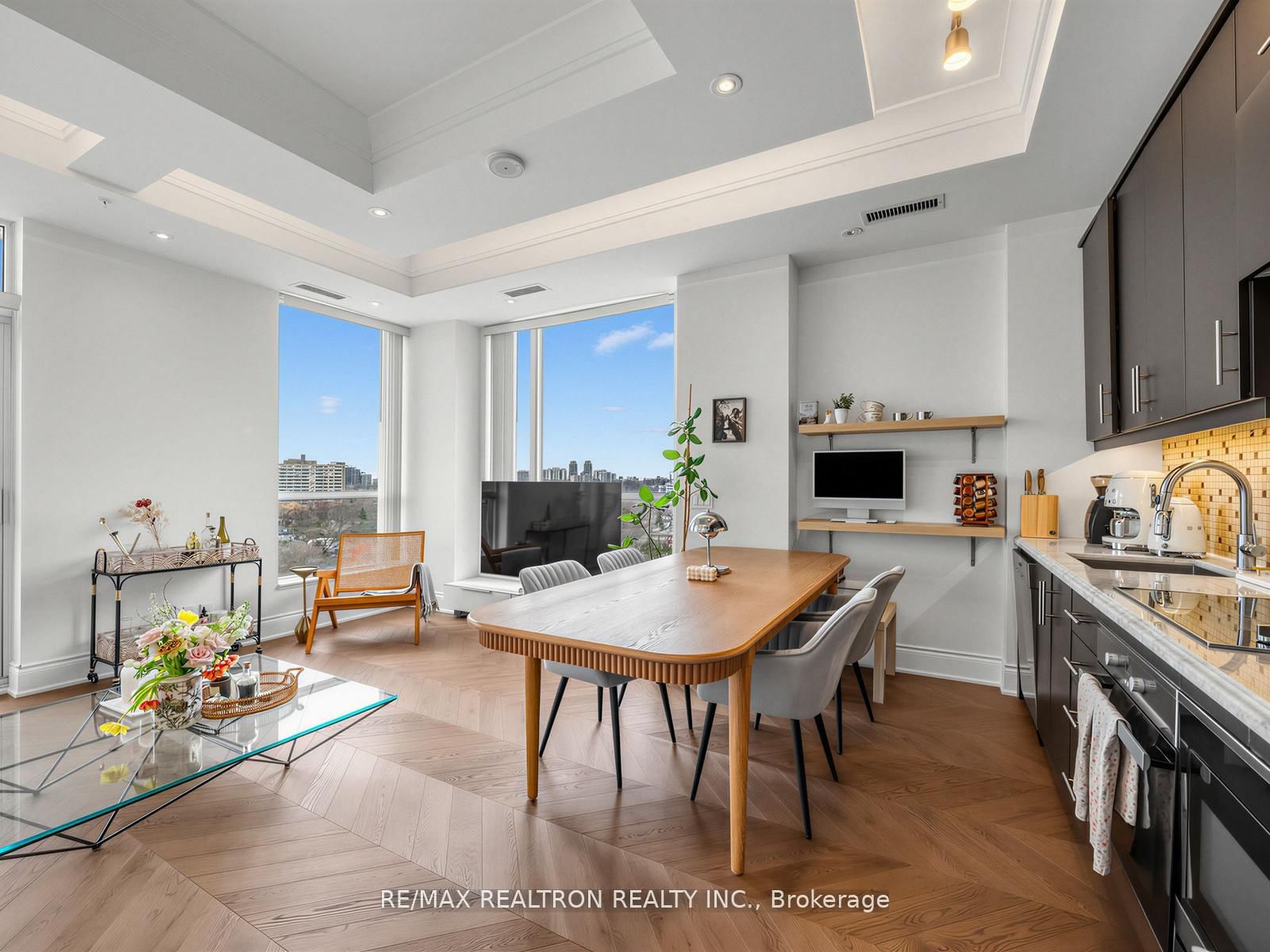 23 Glebe Road W, Unit 914 - Photo 2