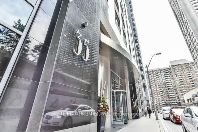 35 Balmuto St #1009, Toronto, Ontario
