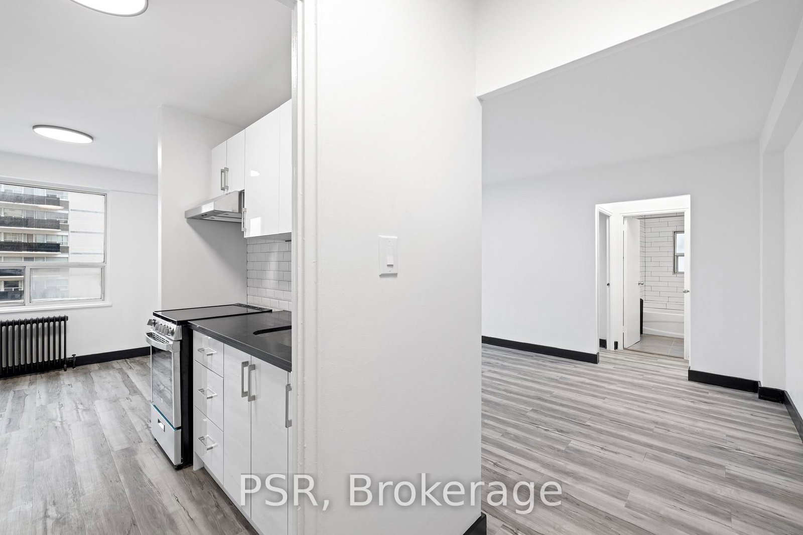 600 Eglinton Avenue W, Unit 609 - Photo 2