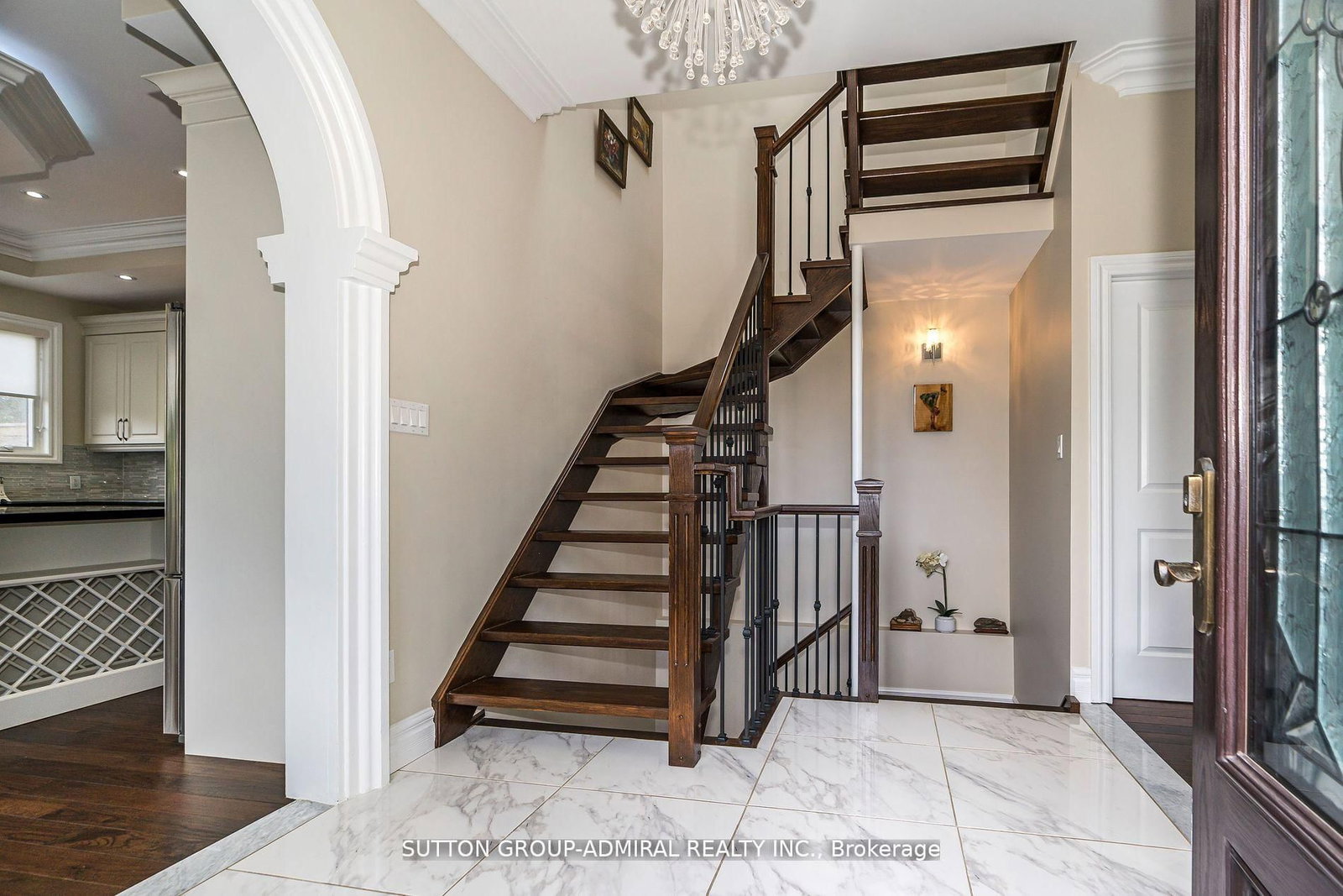 24 Ranee Avenue, Toronto, ON, photo 5