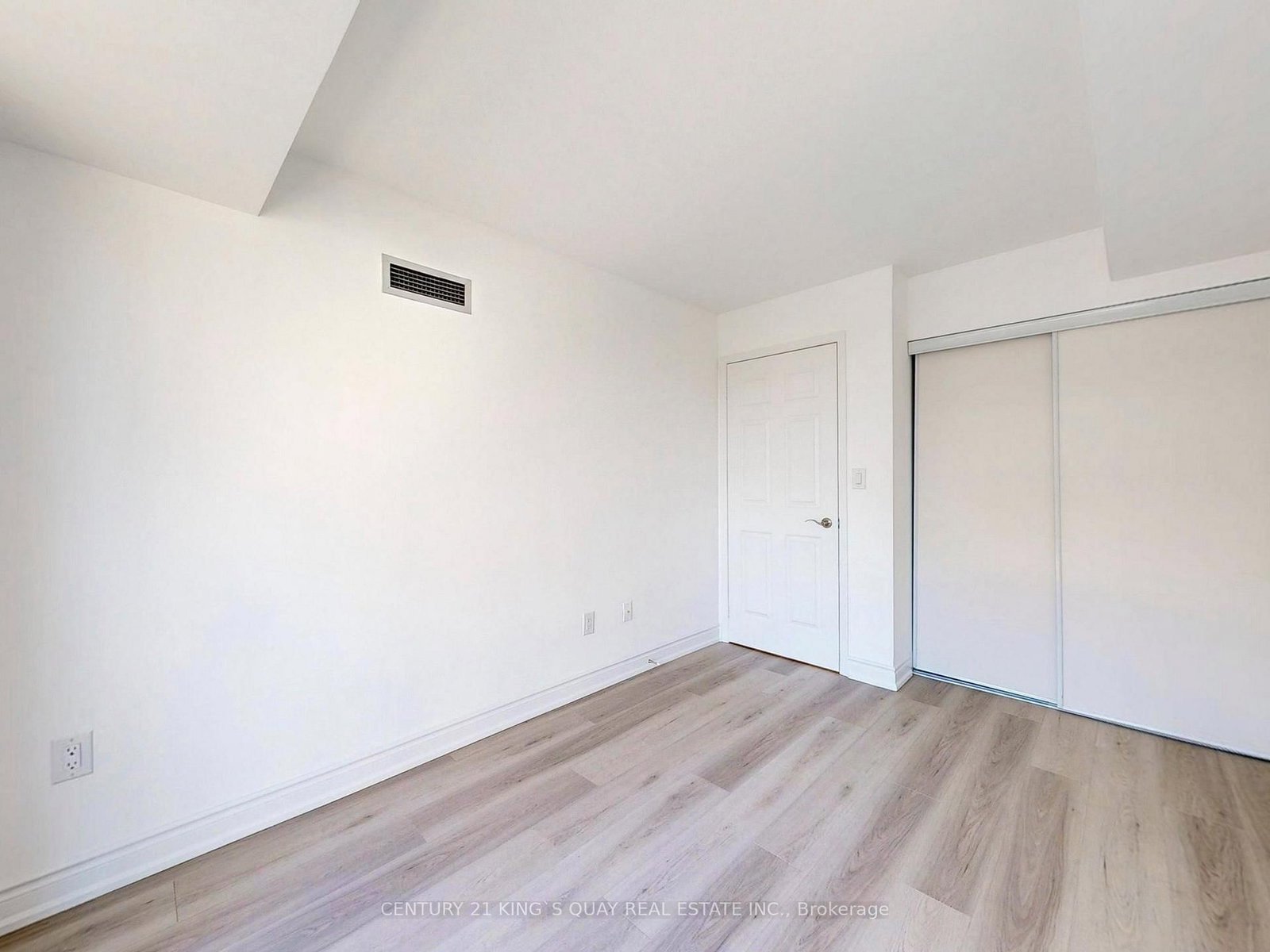 1 Pemberton Avenue, Unit 306 - Photo 28