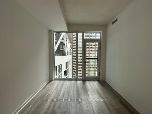 1218 - 121 St Patrick Street