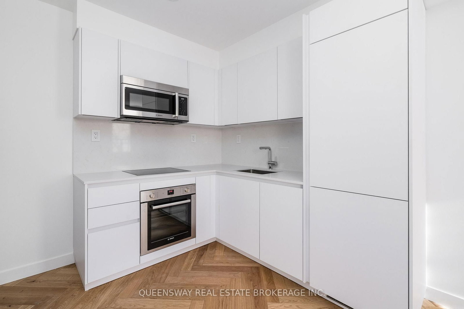 110 Wellesley Street E, Unit 102 - Photo 2