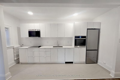 Unit 508 — 110 Wellesley Street E — photo 2