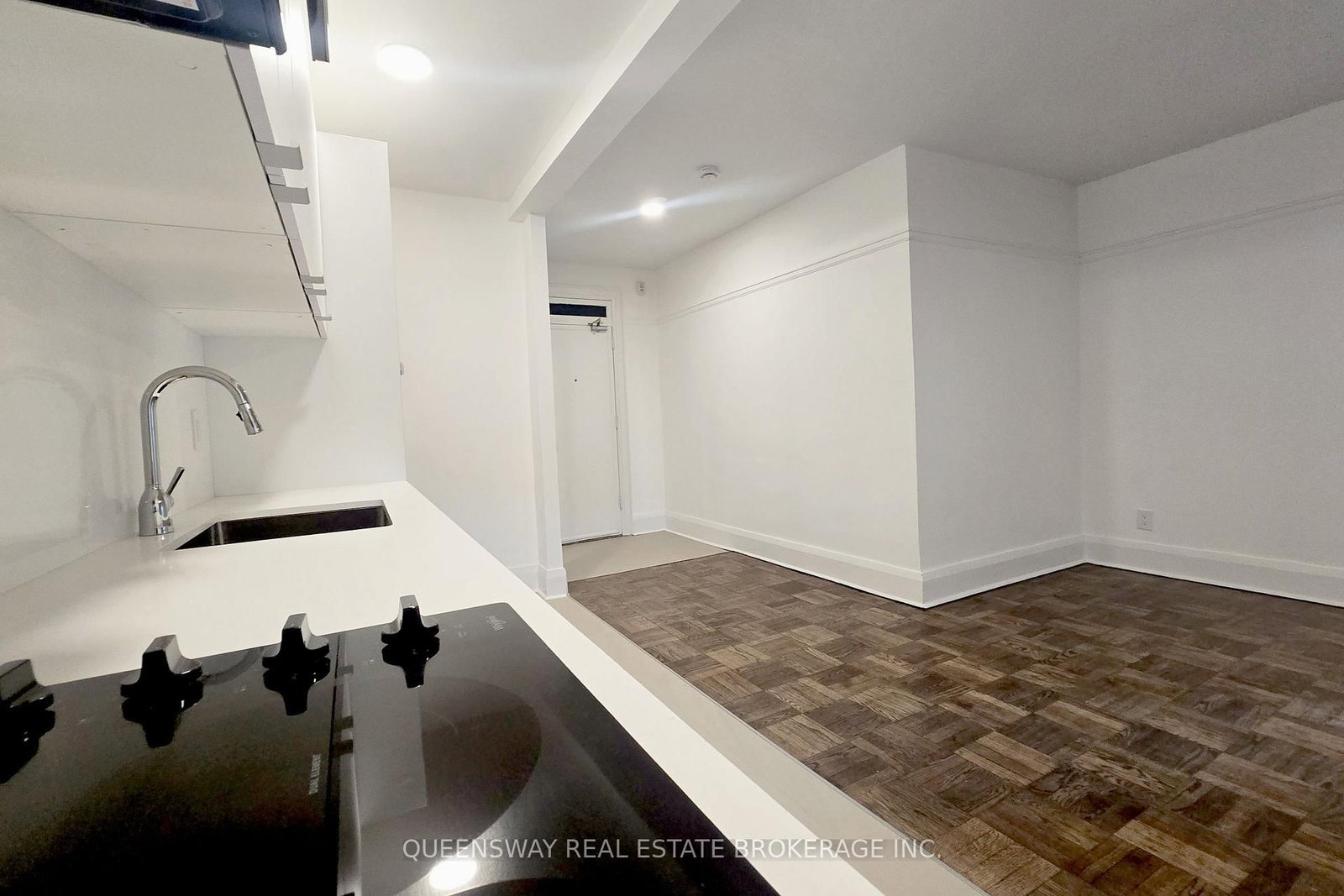 508-110 Wellesley Street, Toronto, ON, photo 4