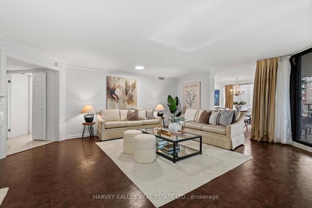 201 - 3900 Yonge Street