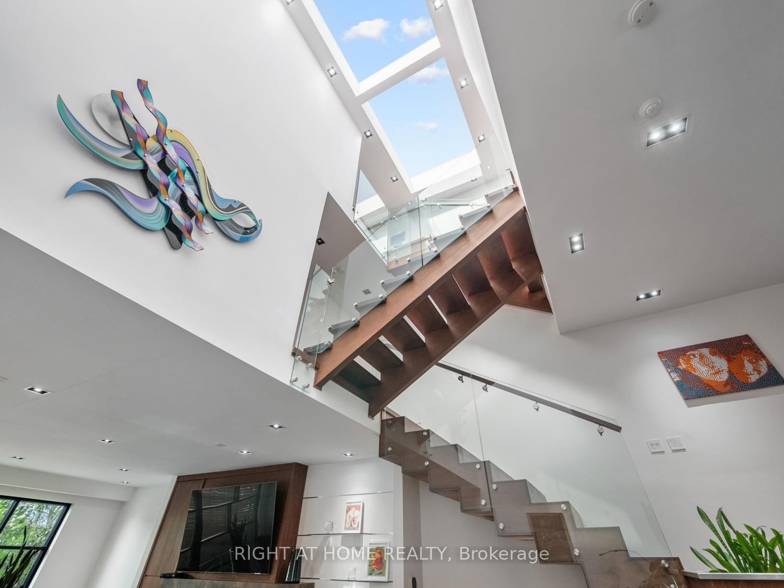 336 Melrose Avenue • Toronto, ON photo 8