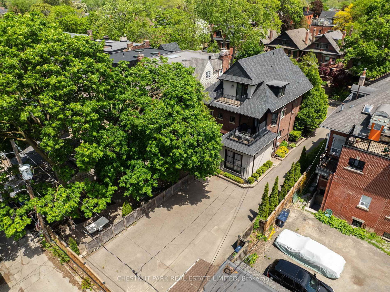 386 Palmerston Boulevard • Toronto, ON photo 46